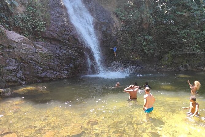 16 Lines Zipline, Cave, Hiking & Biausevu Waterfall Combo Tour - Walking 2.5 kilometers to Biausevu Waterfall