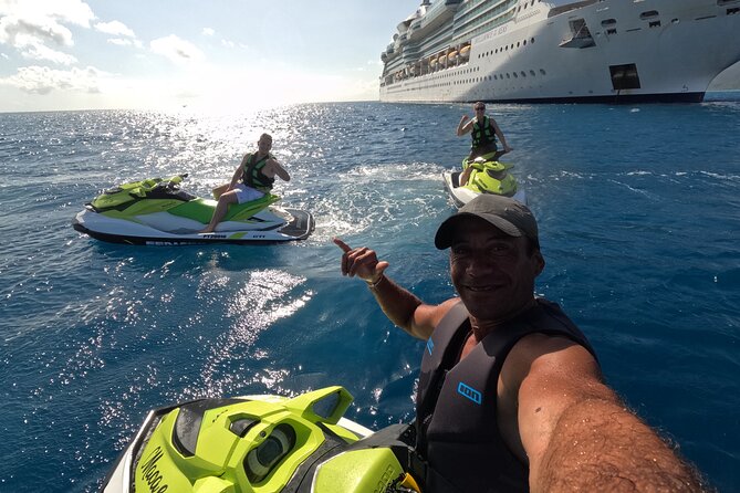 2h Express Adventure by JET SKI in Raiatea - Sacred Island - Taking the wheel on Raiatea’s west coast
