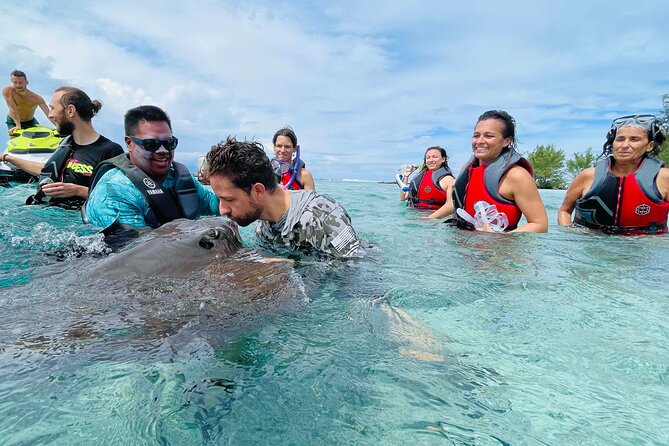 3H Jet Ski Tour to Discover Moorea - Atiha for pictures and marine life
