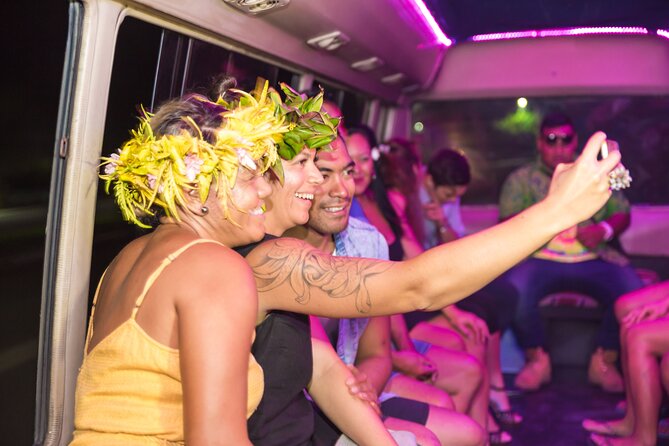 4-Hour Rarotonga Going Troppo Nightlife Tour - Vaiana’s Bar brings drinks, music, and food