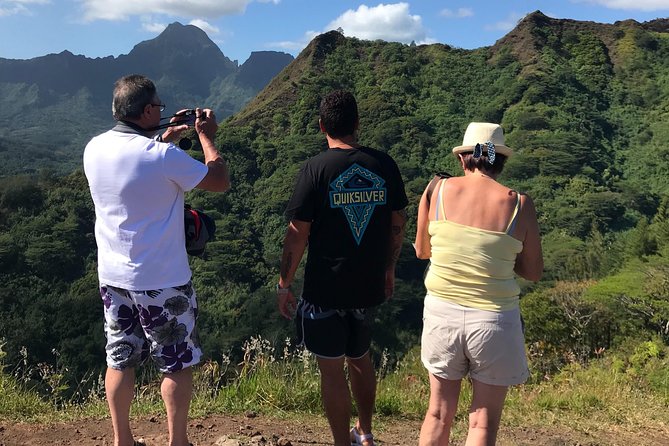 4x4 Moorea Safari Tours : Private tours - Juice, rum, and tropical produce at the factory