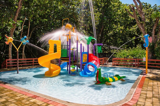 Admission + 2x Zip Line + Unlimited Water Slide Rides - Cool off on the 110-meter Splash Mountain slide