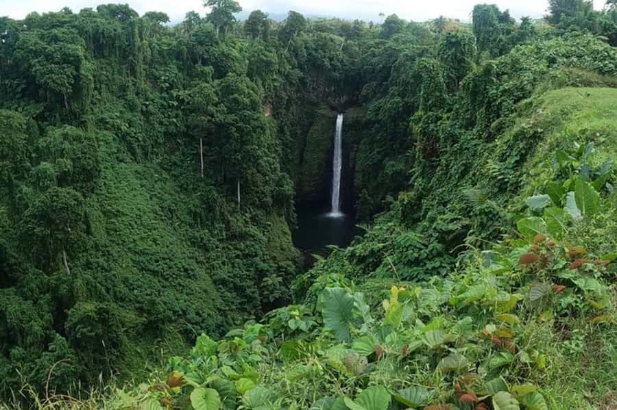 Apia: Full-Day Upolu Island Tour with Waterfalls and Beaches - Lalomanu Beach is the best time to slow down