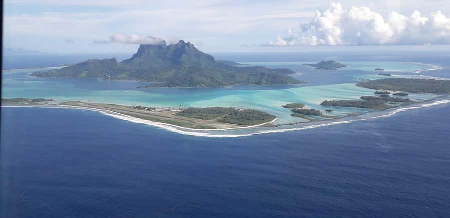 Bora-Bora 30 minutes private flight in light aircraft - Small details that make the day easier