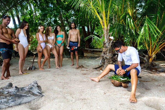Bora Bora 4WD Tour Including Lunch at Lucky House & Jet Ski Tour - Taking to the lagoon by jet ski