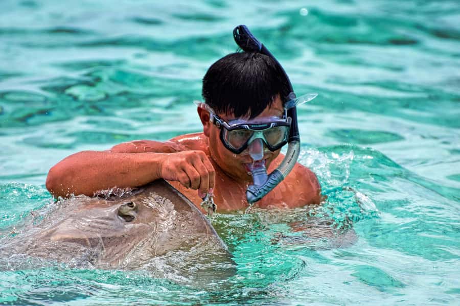 Bora Bora: 4x4 Safari with Snorkelling Combo Tour - The morning begins on Bora Bora’s back roads