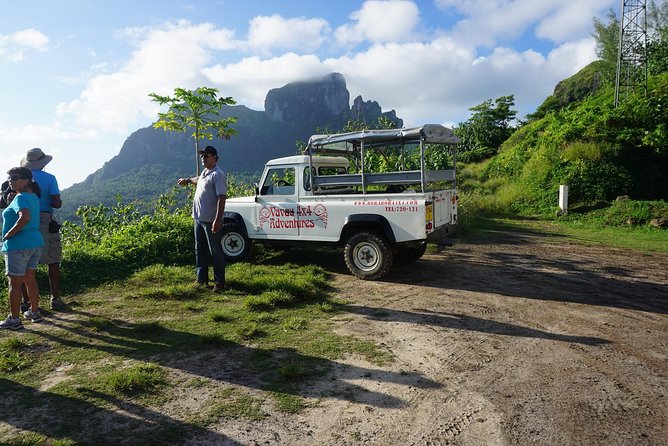 Bora Bora: Half Day Island 4WD Guided Tour - East Matira lookout and the first lagoon views