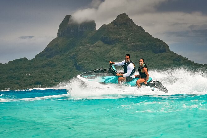 Bora Bora Island Tour By JET SKI - Riding the lagoon around Bora Bora