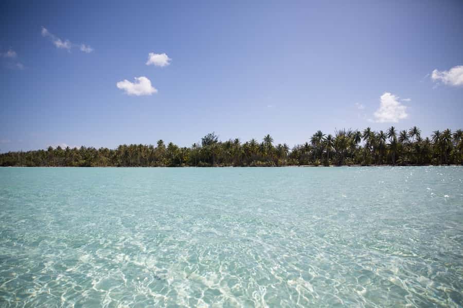 Bora Bora: Lagoon Tour and Snorkeling Experience - A motorized outrigger with a local feel
