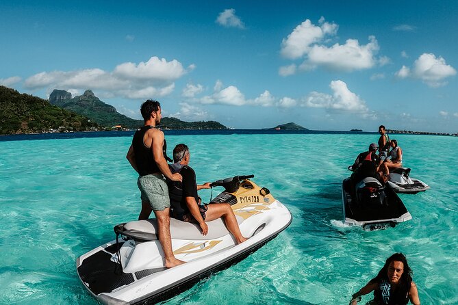Bora Bora Moana Jet Ski - Coral reef views and the changing colors of the lagoon