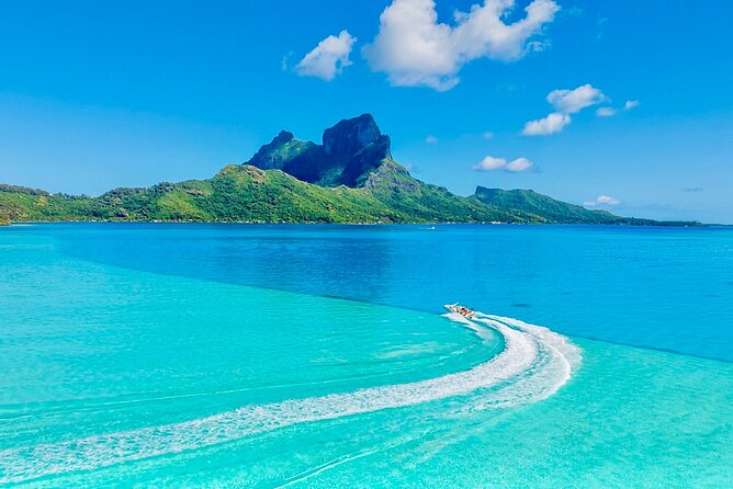 Crazyseahorseborabora Comfortable boat , sensational snorkeling . - Practical details that affect your morning