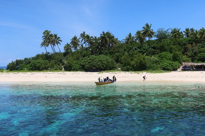 Cruisin Fiji: Authentic Fijian Day Cruise – Best Day in Fiji - A Fijian buffet, snacks, and drinks