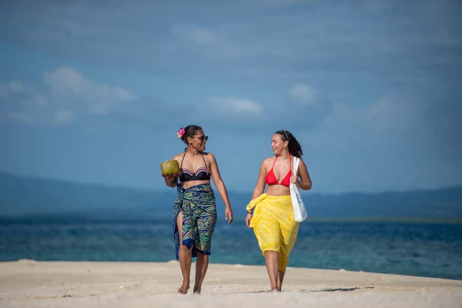 Denarau: Oolala Cruises Day Cruise - From Denarau to the Mamanuca Islands