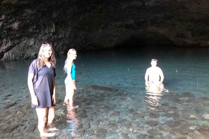 Discovery of Tahiti Nui Island - Taharu’u Beach shows Tahiti’s dark volcanic shore