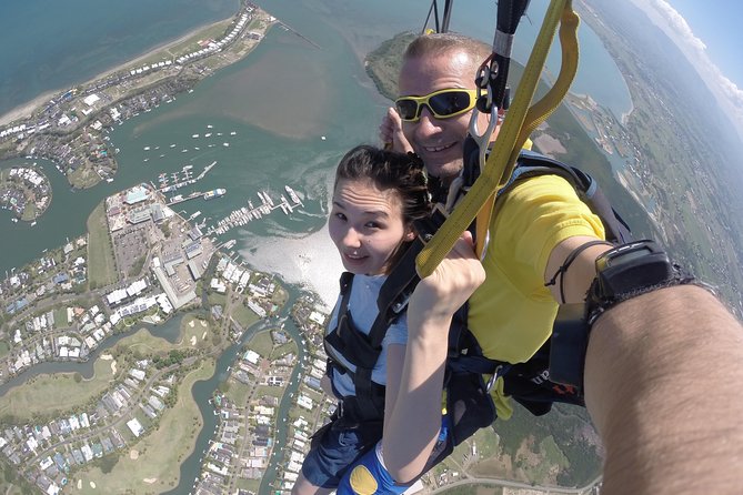 Extreme 12000ft Tandem Jump (45 seconds free fall) - Paying for photos and video