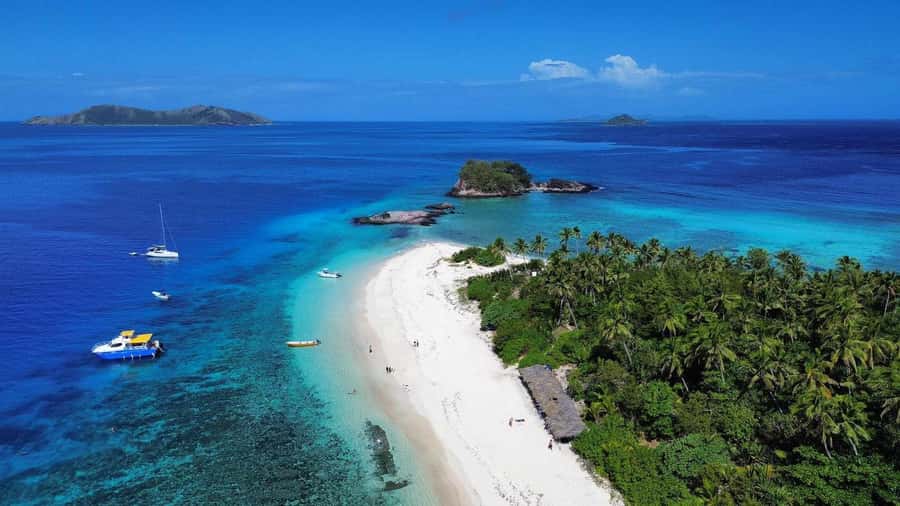 Fiji: Authentic Fijian Day Cruise by Boat - The crew is a major part of the value