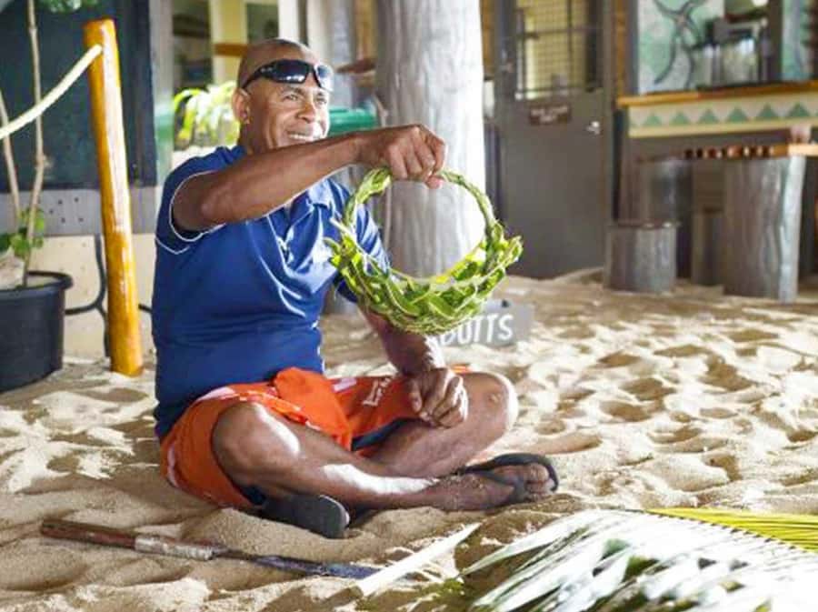 Fiji: Beachcomber Island Day Cruise with Snorkelling - From Port Denarau to a Mamanuca island