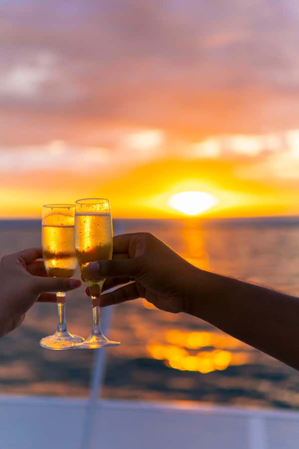 Fiji: Captain Cook Cruises Sunset Dinner Cruise with Lobster - Key points to know before you book