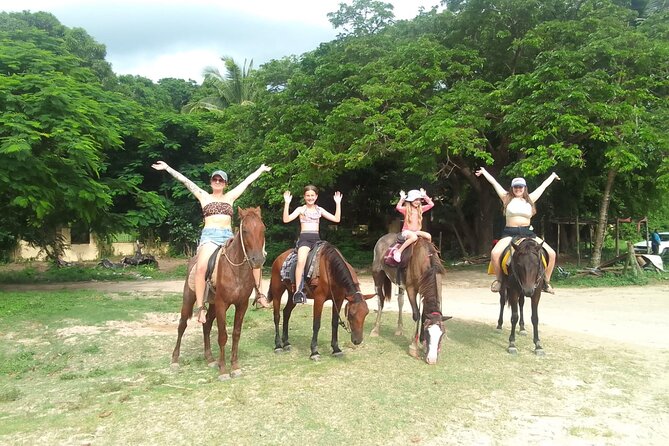 Fiji Coral Coast Venture - Baravi Handcrafts and Cafe: an optional final pause
