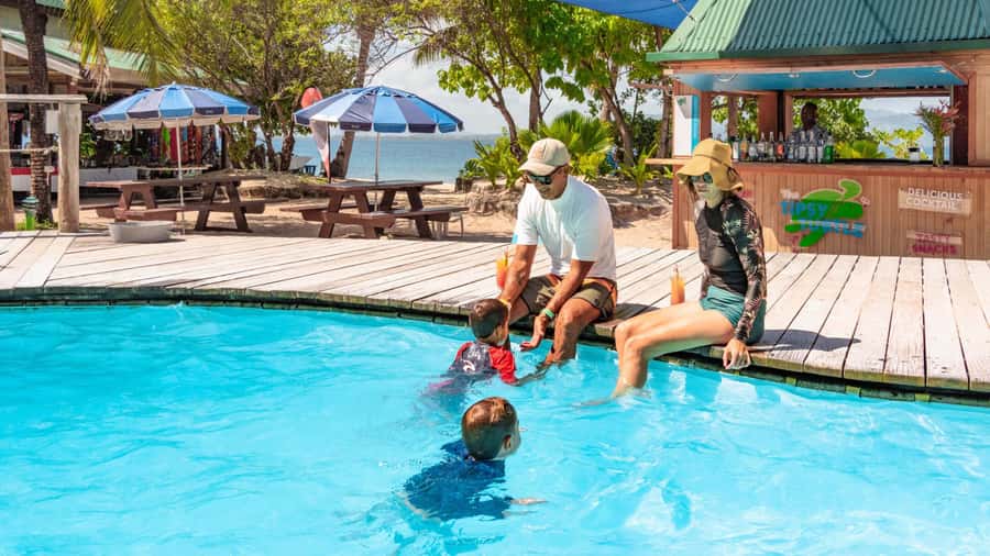 Fiji: South Sea Island Half-Day Trip with Lunch - Snorkeling, swimming, and kayaking