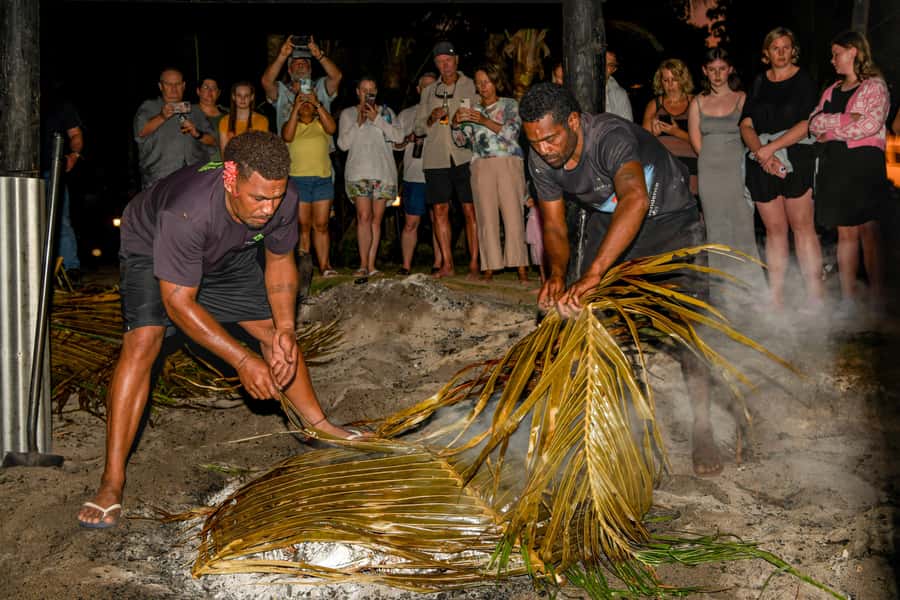 Fiji: Sunset Cruise with Dinner and Fire Show - Firewalking and the main cultural show