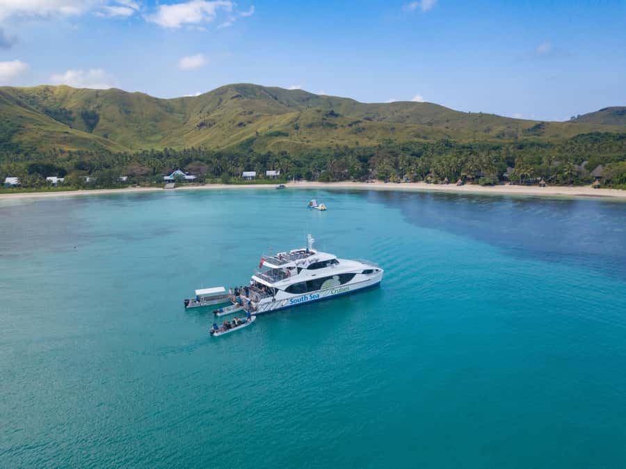 Fiji: Yasawa Islands Explorer Cruise with Lunch - What kind of Fiji day is this?