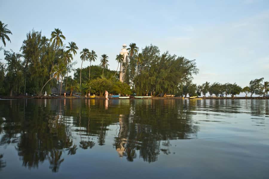 From Papeete: Tahiti Highlights Full-Day Private Tour - Arahoho Blowhole adds coastal drama