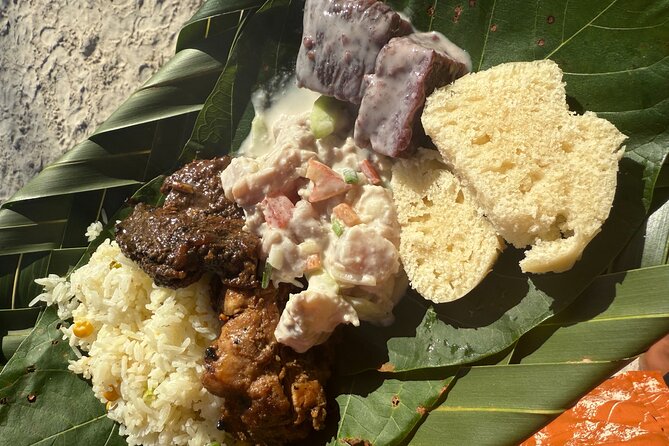 Full Day Eco Snorkeling & Traditional BBQ Lunch on a Motu - The guides make a difference in the water