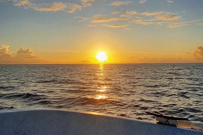 Guided sunset cruise on Raiatea Lagoon - Raiatea Lagoon from the water