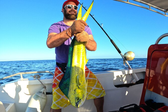 Half-day Big Fishing in Moorea on shared tour - A small shared boat, not a private charter