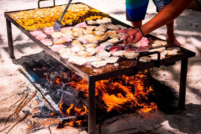 Half-Day Muri Lagoon BBQ Lunch Cruise including Snorkeling - A lively morning on Muri Lagoon