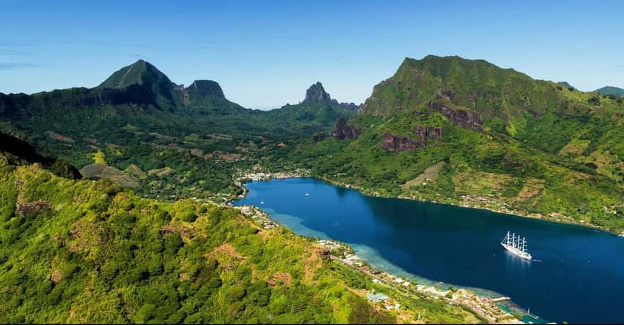 Half day Private tour of Moorea Safari Albert Pick up hotel - Why this private Moorea tour works so well
