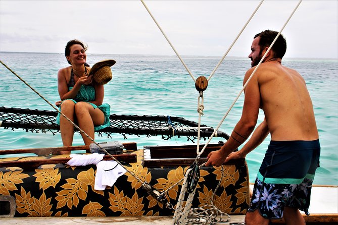 Introduction to sailing and discovering the lagoon - Morning or afternoon: choosing your departure
