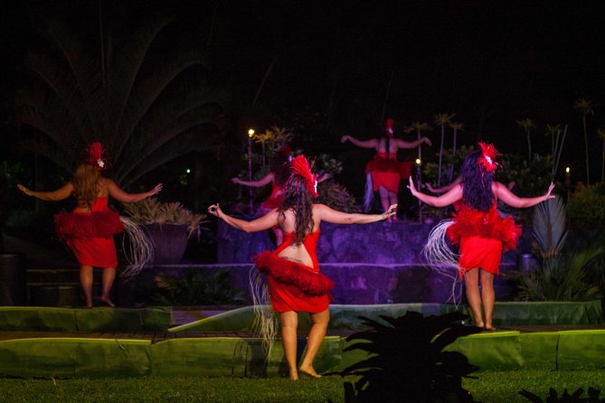 Island Show Fiafia Night @ Le Manumea Hotel - Arriving at 7:30 p.m. for dinner