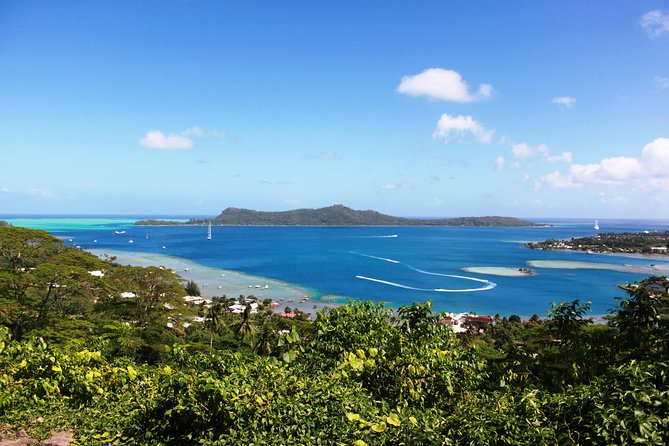 Island Tour & Getaway on the Bora Bora Mountains by Quad / ATV - Guides, group size, and the feel of the outing