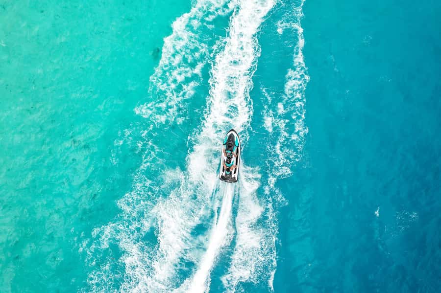 Jet Ski Around Bora Bora - Speed Through Paradise - Getting started with safety instructions and equipment