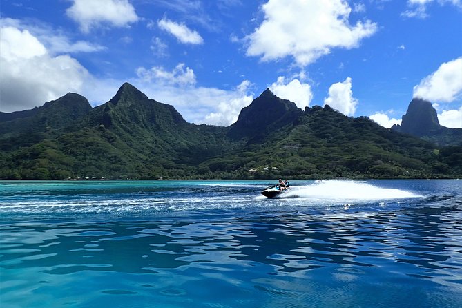 Jet-ski excursion 3 hrs Jet ski excursion to Moorea (single or two-seater) - Starting at the Moorea Activities Center in Opunohu
