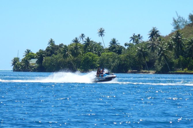 Jet-ski excursion 3 hrs Jet ski excursion to Moorea (single or two-seater) - Motu Tiahura and the coral garden stop