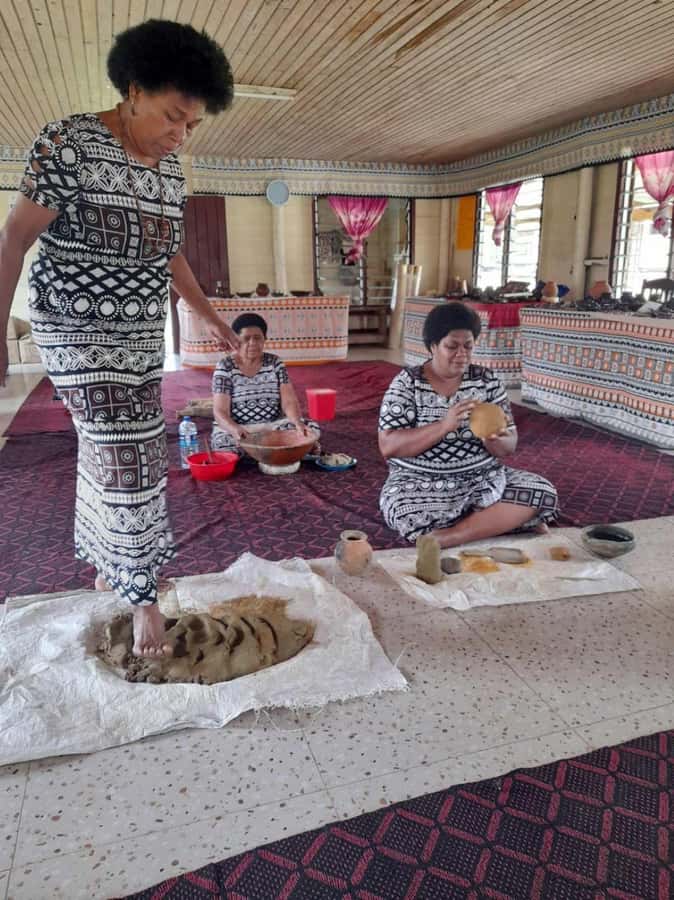Lawai Pottery Village & Natadola Beach Kava Ceremony & Meke - The real issue at the beach: shade and facilities