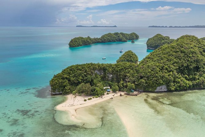 Milky Way, Shark City Island, Beach and Rock Island Tour - Cruising through Palau’s emerald islets
