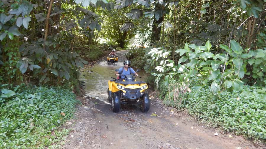Mo'orea: Guided ATV Nature Tour - The Belvedere view over two famous bays