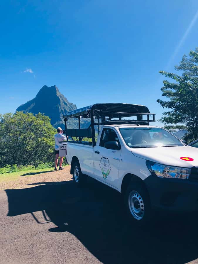 Moorea:4X4 safari excursion between land and sea with lunch - Magic Mountain starts the day above Moorea