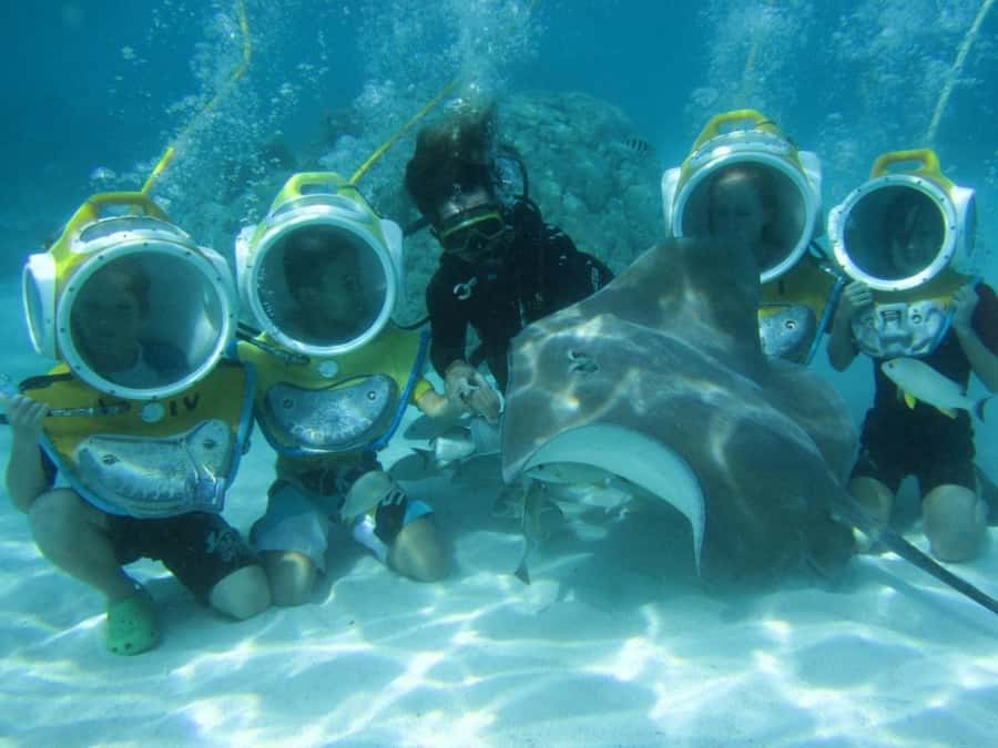 Moorea: Aquablue Helmet Underwater Walking Experience - What makes the helmet walk different