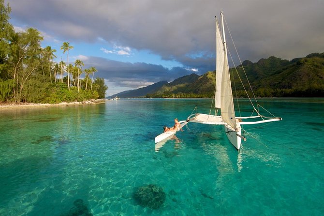 Moorea Discovery Half-day Sailing - Motu Tiahura and the lagoon stop