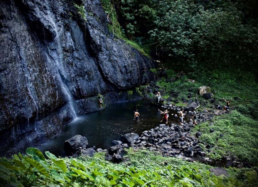 Moorea: Island Tour with Waterfall Hike and Lunch - Magic Mountain gives you Moorea in one wide view