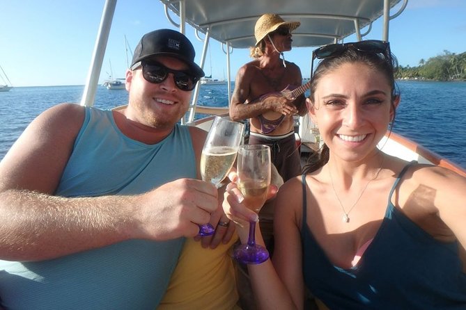 Moorea: Private 4-Hour High-End Boat Excursion - Outside the reef, along Moorea’s south coast