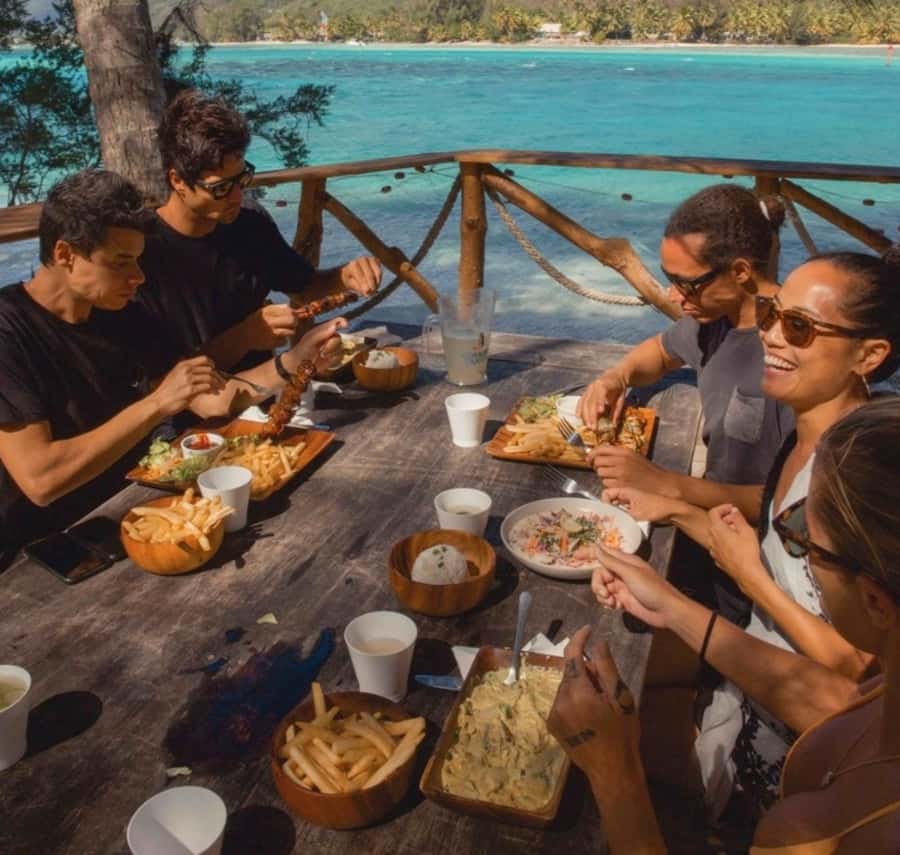 Moorea: Small Group Snorkeling Tour with local guide - Turtles, eagle rays, and clear lagoon water