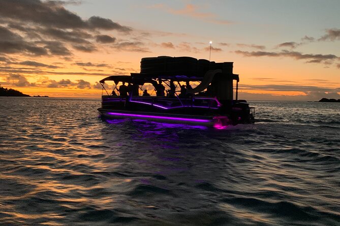 Moorea Sunset Boat Tour - Drinks, fruit, and the floating lounge