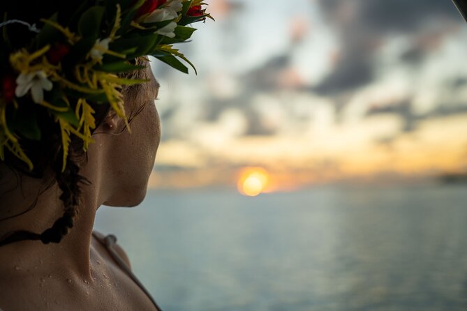 Moorea Sunset Boat Trip - Why this two-hour Moorea cruise feels different
