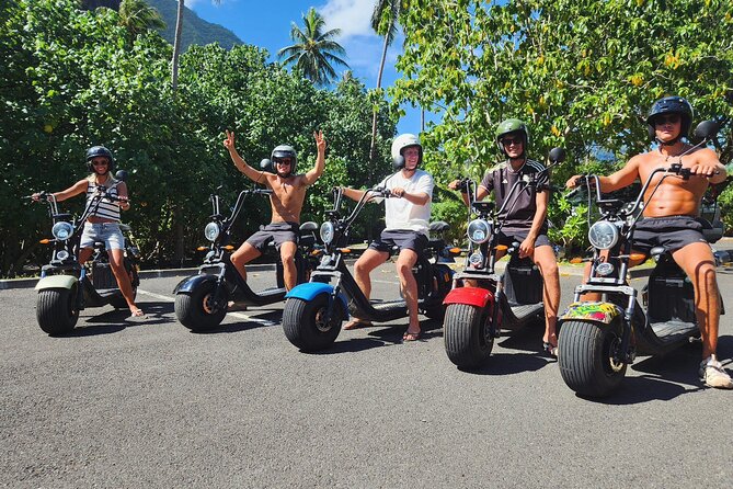 Moorea tour in electric citycoco (in autonomy) - Maharepa for shopping and a proper pause